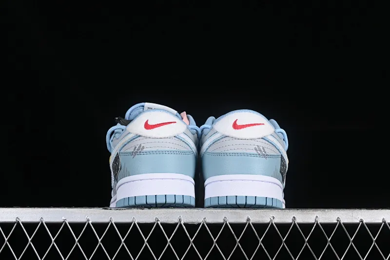 All Categories Nk SB Dunk Series Nk SB Dunk Low Low-top sneakers Nk Dunk Low CNY Made in Cass Hand-painted rabbit Gray blue and white SB strap deconstructed low-top casual sneakers FB1871-011